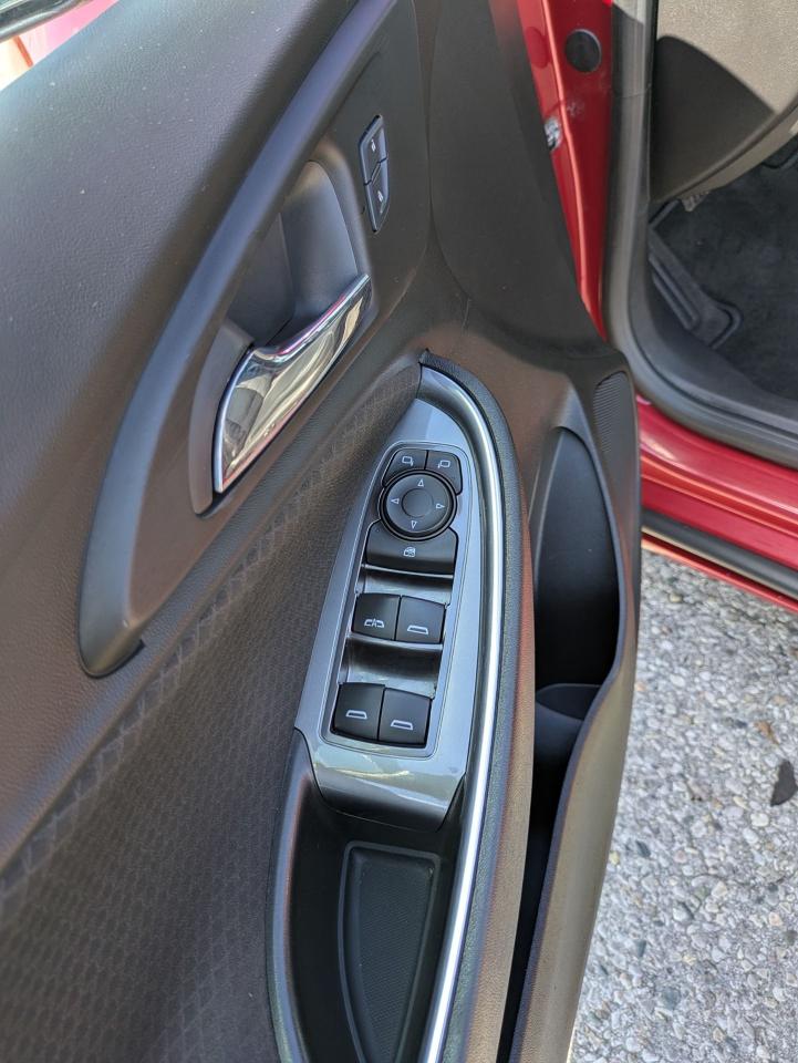 2016 Chevrolet Malibu LT - Photo #14