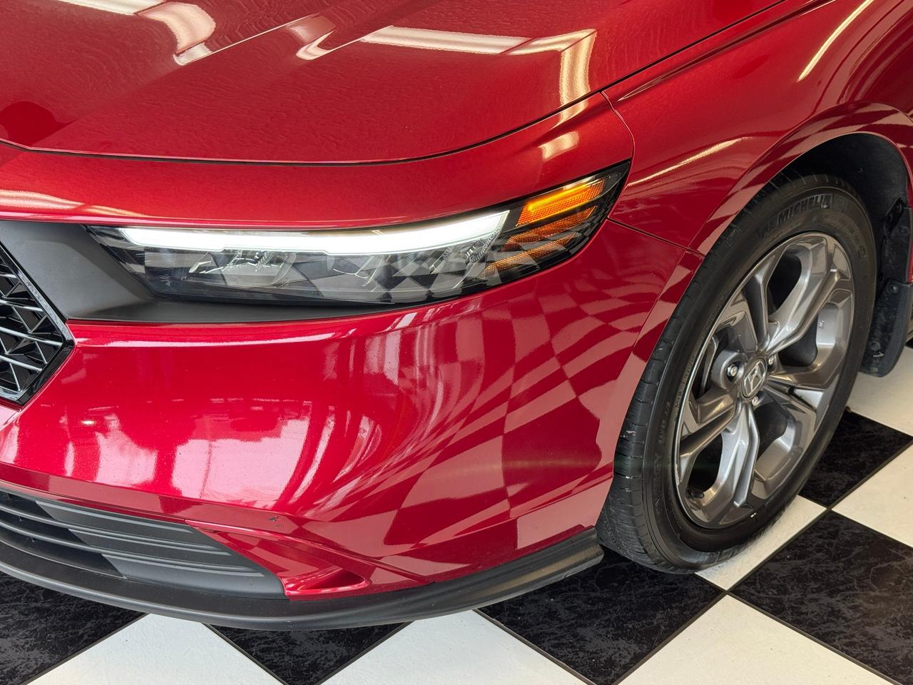 2023 Honda Accord EX+Roof+Adapive Cruise+LKA+BSM+CLEAN CARFAX Photo