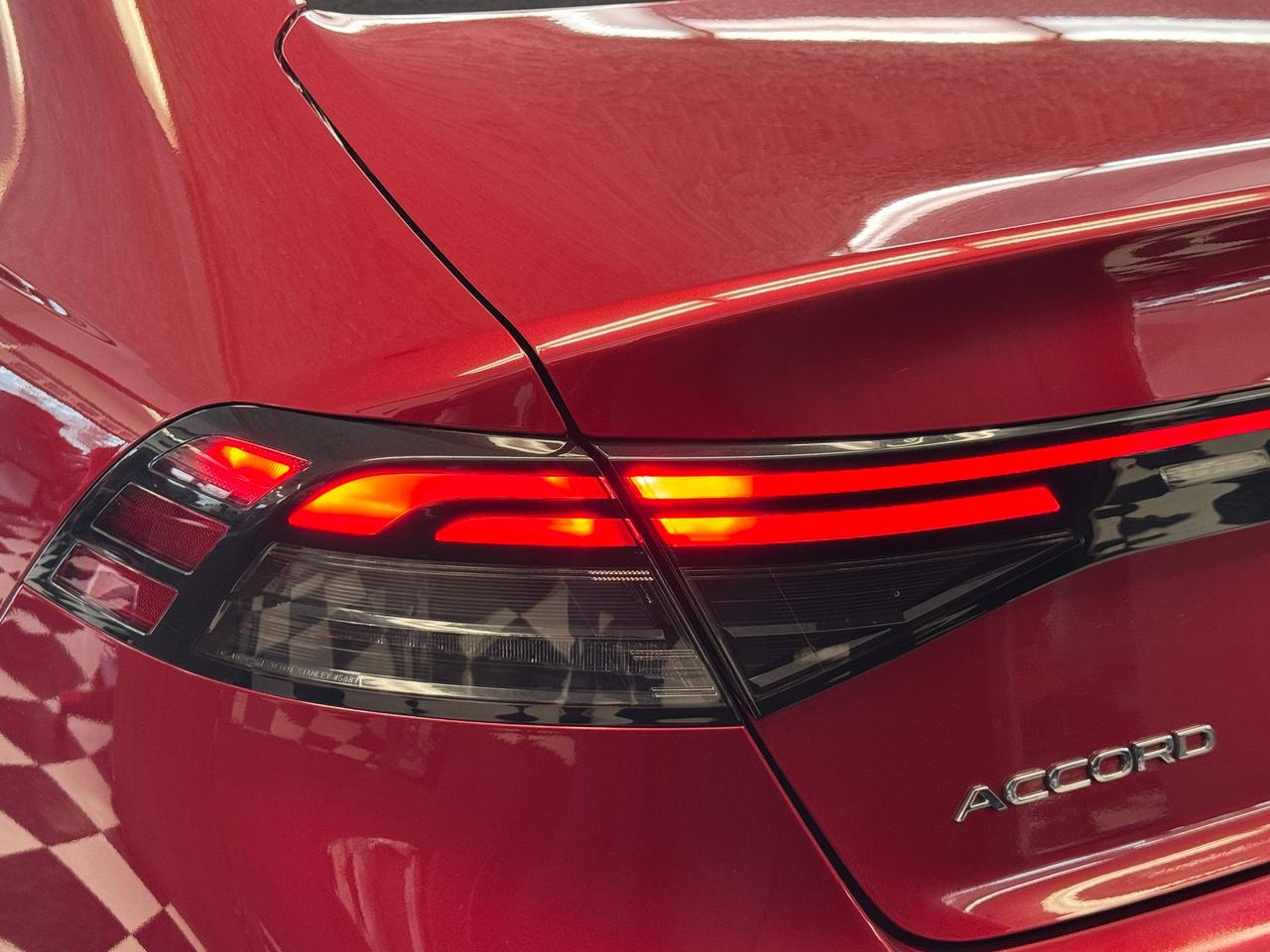 2023 Honda Accord EX+Roof+Adapive Cruise+LKA+BSM+CLEAN CARFAX Photo