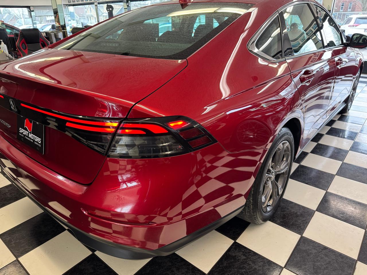 2023 Honda Accord EX+Roof+Adapive Cruise+LKA+BSM+CLEAN CARFAX Photo