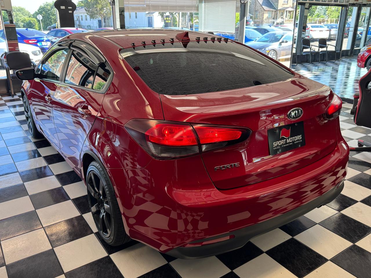 2017 Kia Forte LX+New Tires+ApplePlay+Remote Start+CLEAN CARFAX Photo