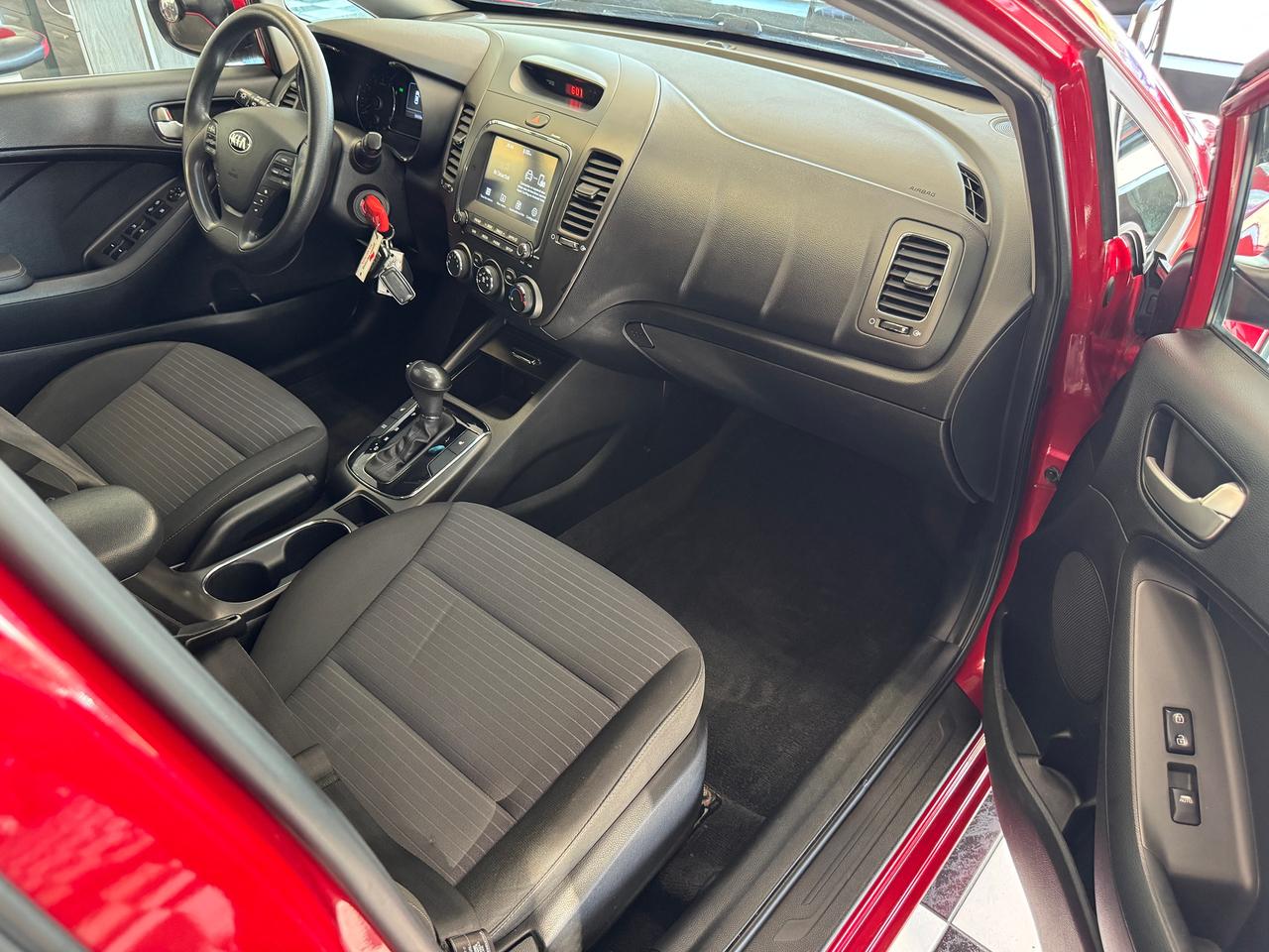2017 Kia Forte LX+New Tires+ApplePlay+Remote Start+CLEAN CARFAX Photo