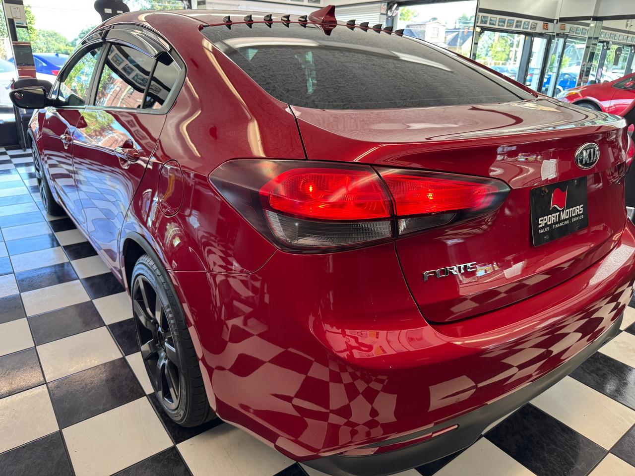 2017 Kia Forte LX+New Tires+ApplePlay+Remote Start+CLEAN CARFAX Photo