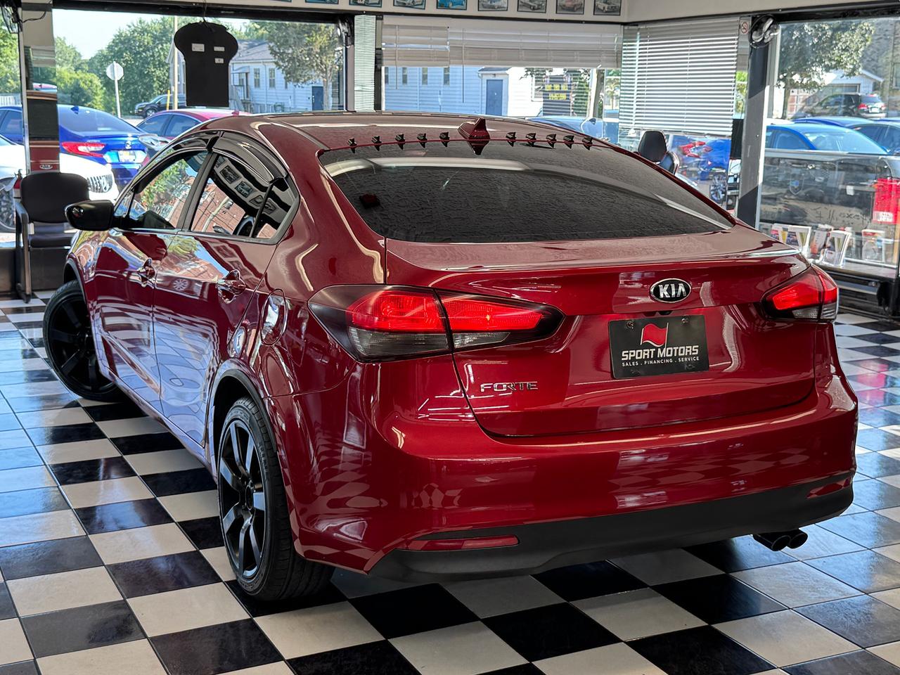 2017 Kia Forte LX+New Tires+ApplePlay+Remote Start+CLEAN CARFAX Photo