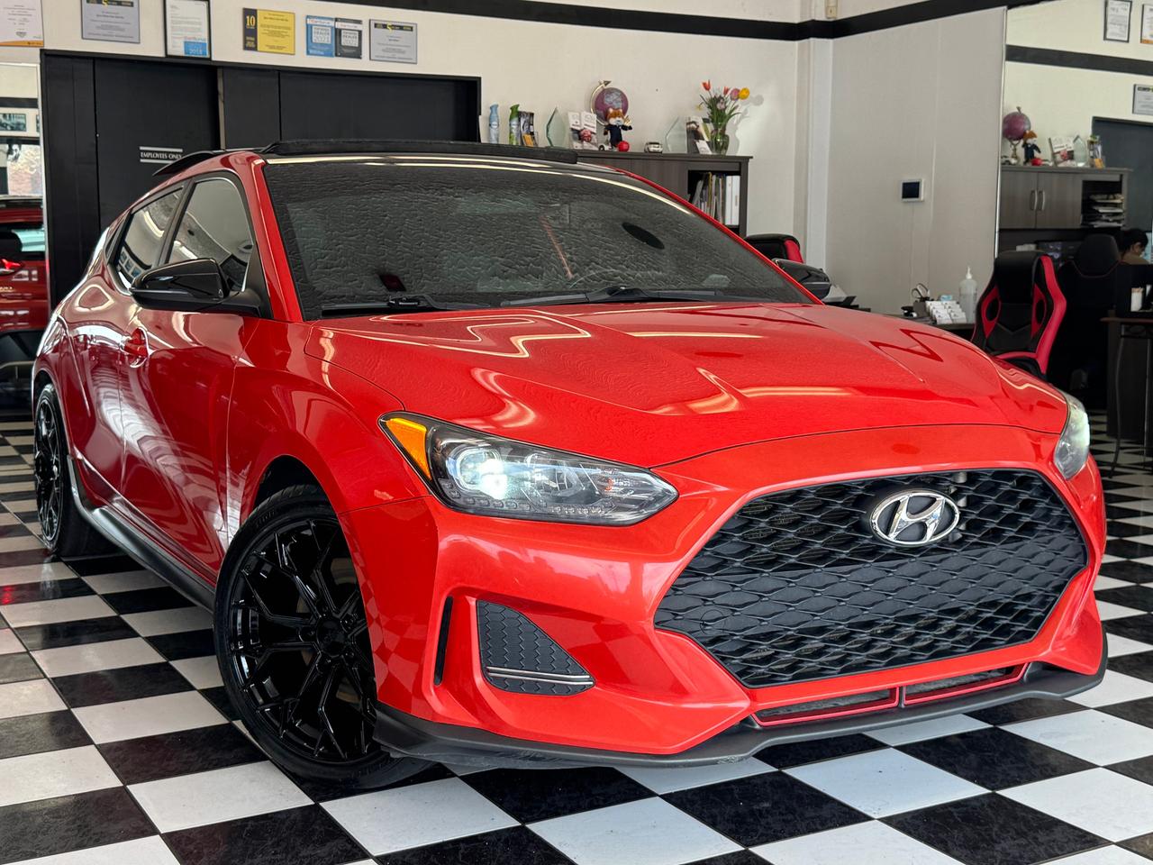 2019 Hyundai Veloster Turbo+New Tires+Wheels+Roof+BSM+CLEAN CARFAX Photo