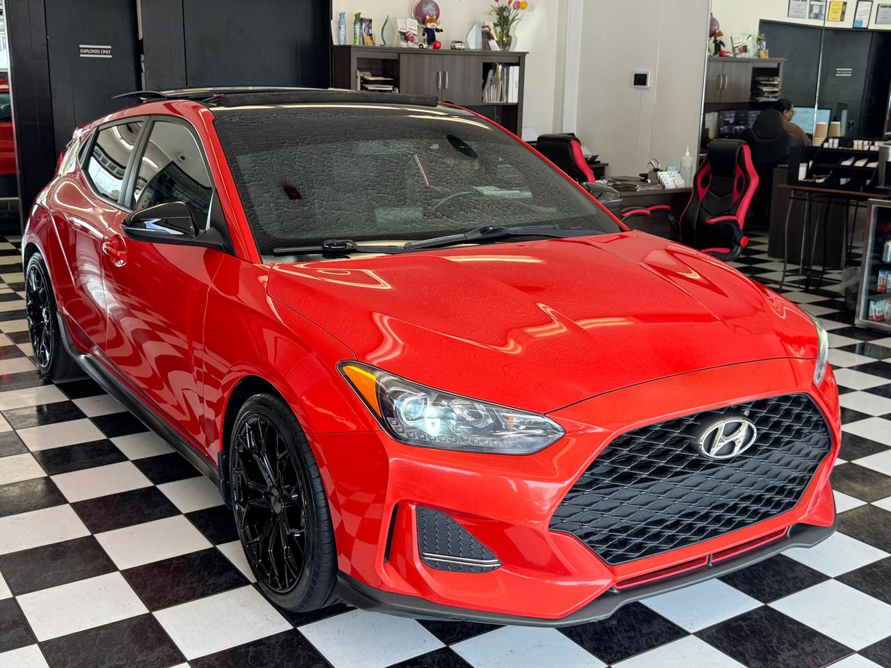 2019 Hyundai Veloster Turbo+New Tires+Wheels+Roof+BSM+CLEAN CARFAX Photo