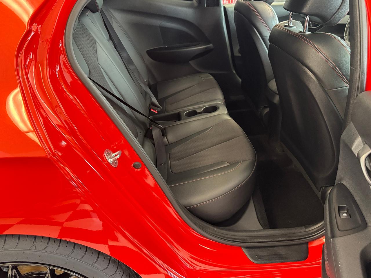 2019 Hyundai Veloster Turbo+New Tires+Wheels+Roof+BSM+CLEAN CARFAX Photo