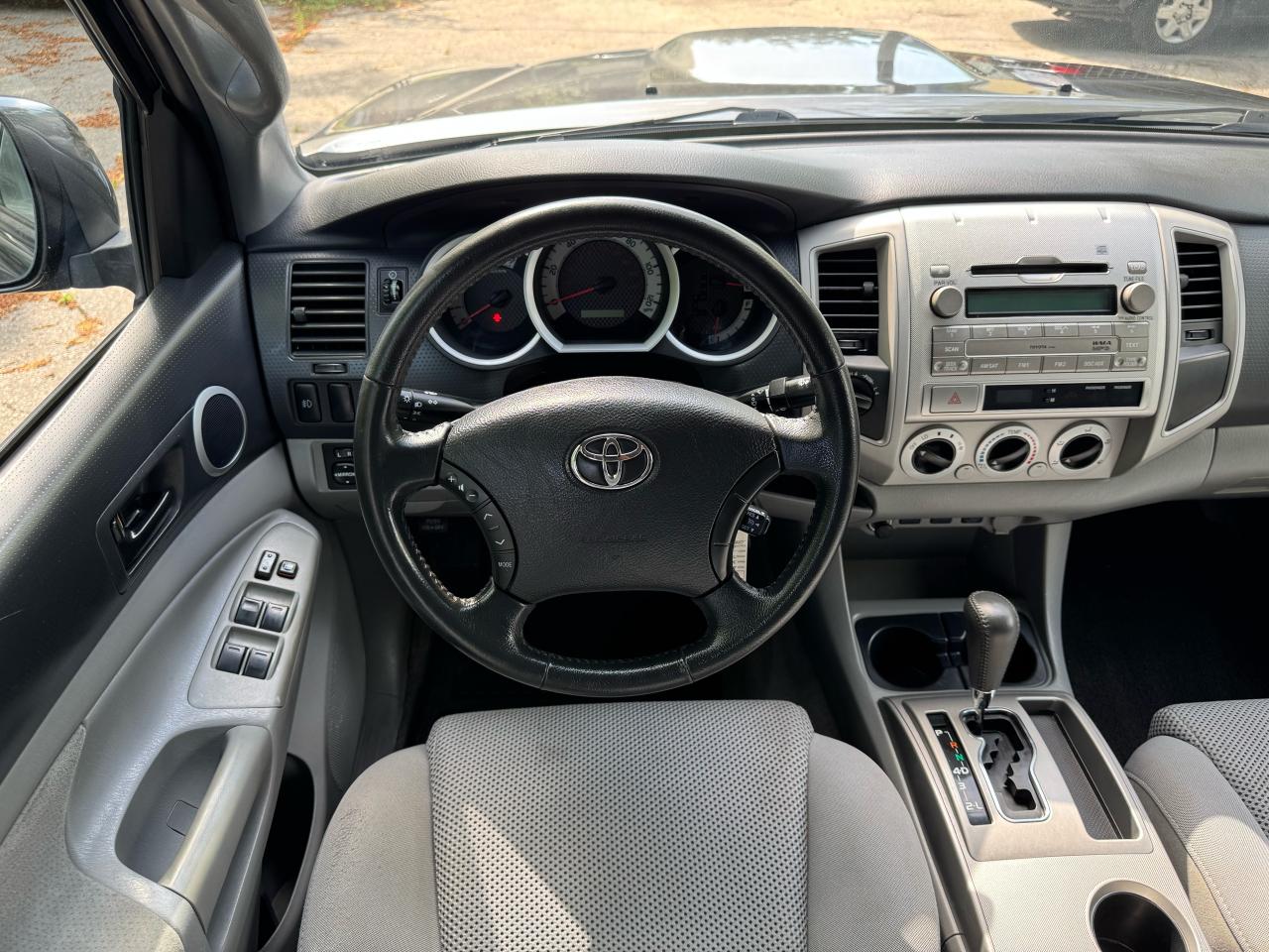 2011 Toyota Tacoma TRD SPORT - 4X4 - Photo #10