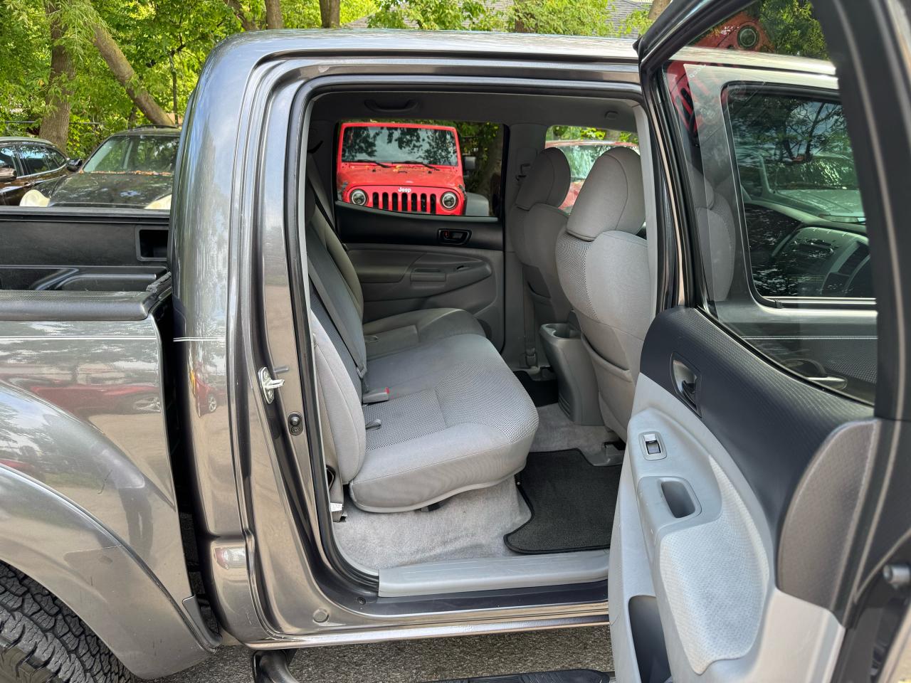 2011 Toyota Tacoma TRD SPORT - 4X4 - Photo #14