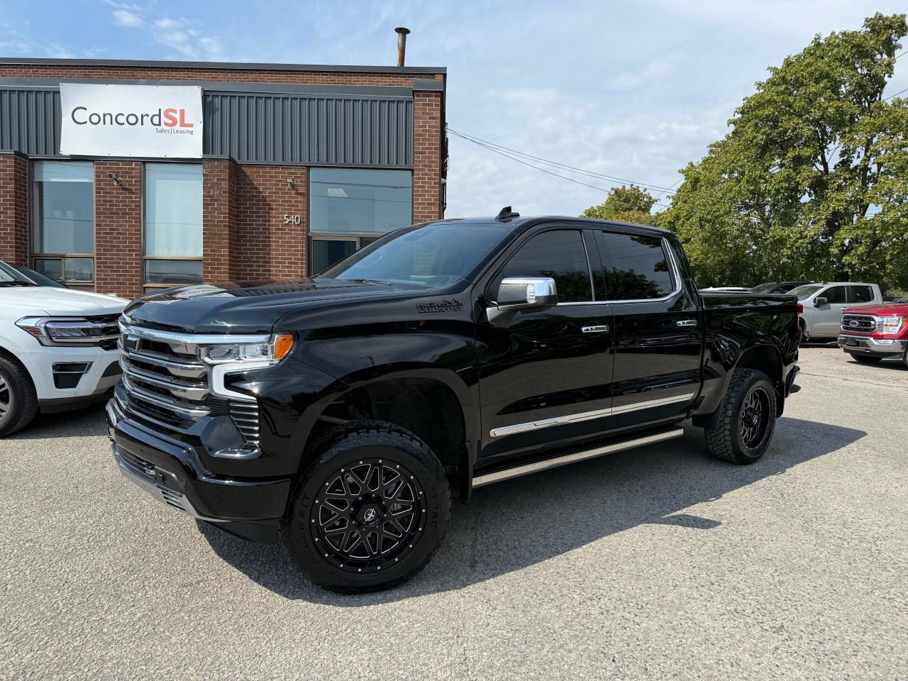 Used 2023 Chevrolet Silverado 1500 High Country for sale in Concord, ON