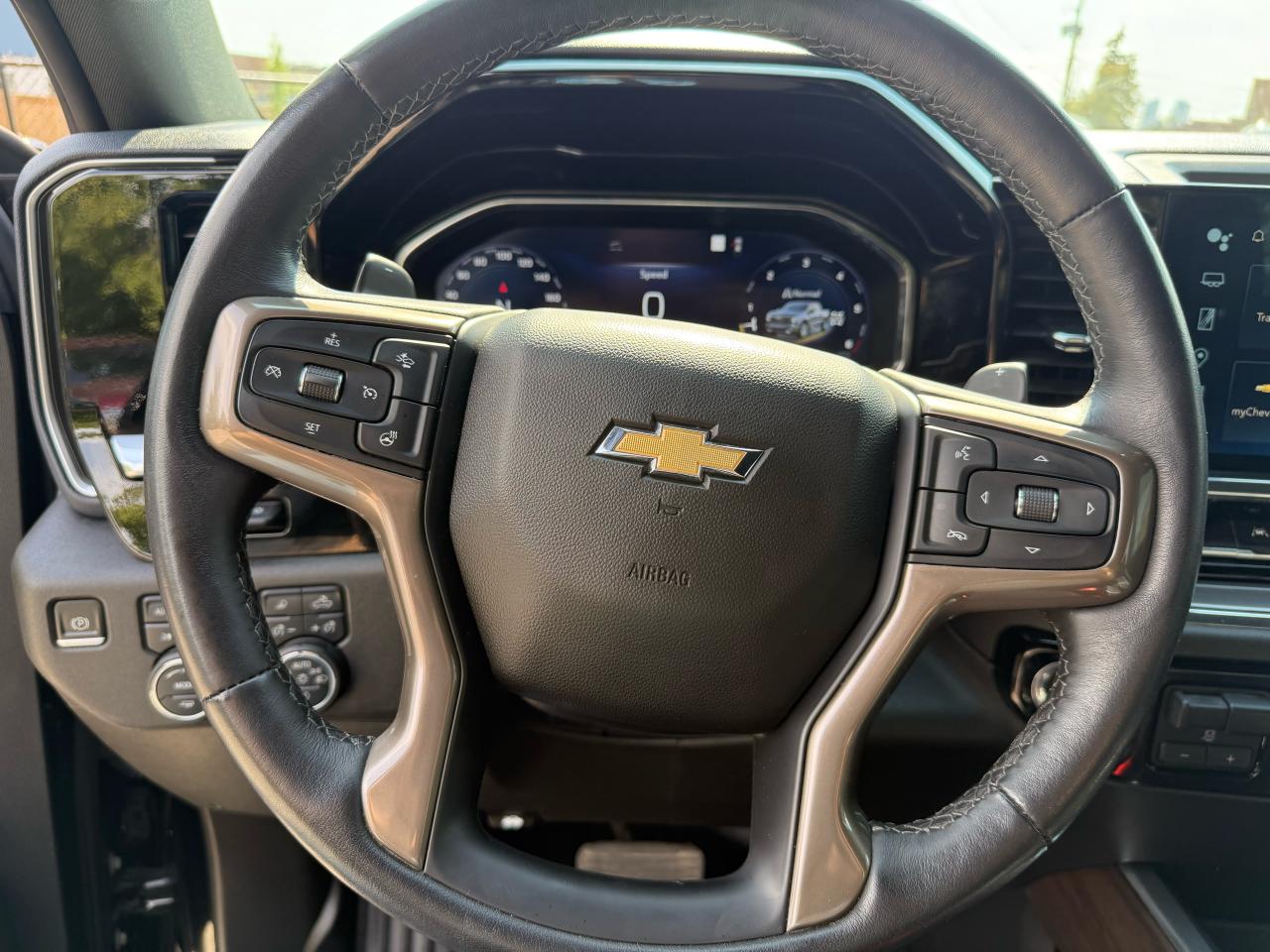 2023 Chevrolet Silverado 1500 High Country - Photo #8
