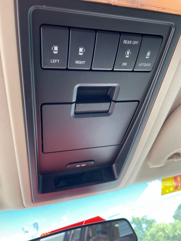 2006 Ford Freestar SEL - Photo #10