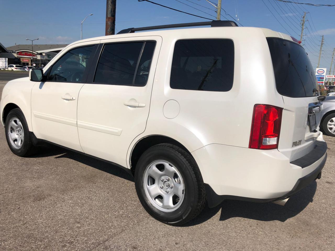 2011 Honda Pilot EX CERTIFIED WITH 3 YEARS WARRANTY INCLUDED. - Photo #6