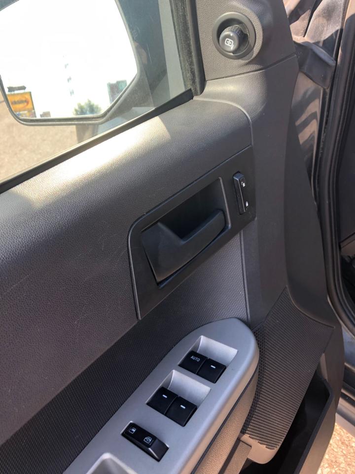 2008 Ford Escape XLT certified with 3 years warranty included. - Photo #11