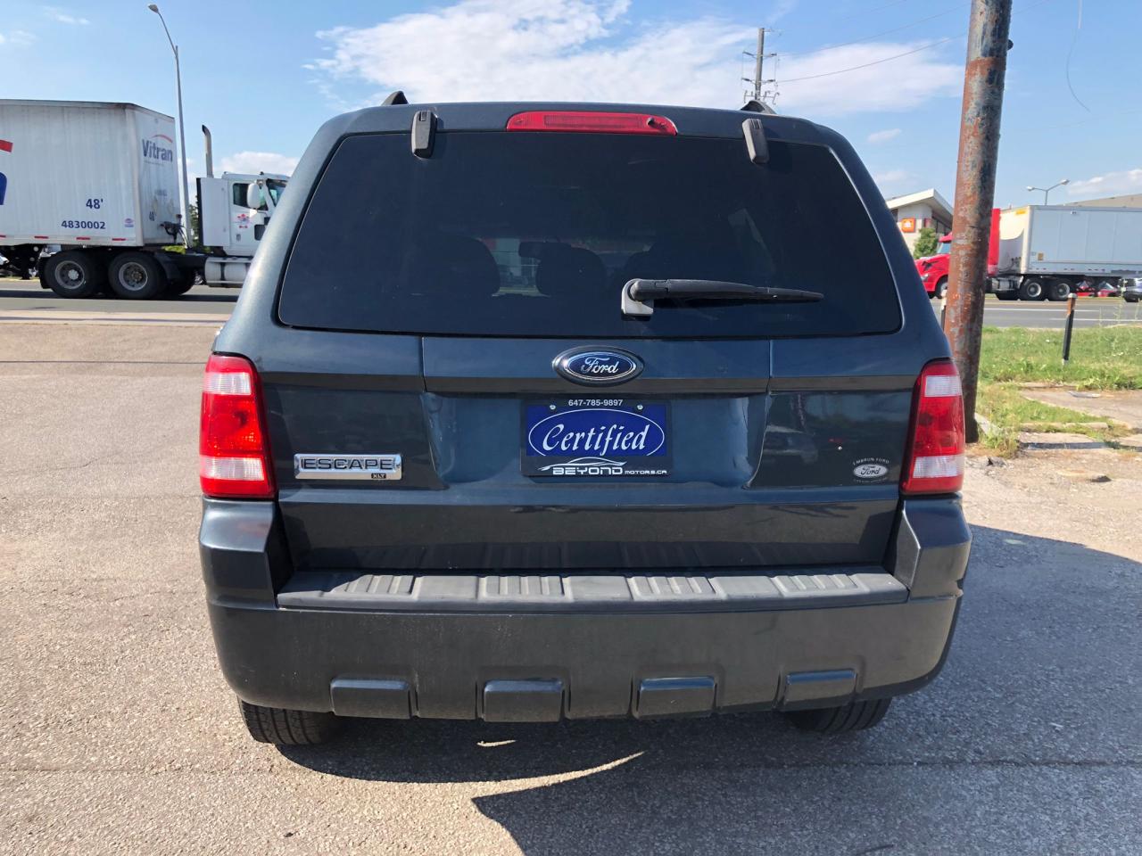 2008 Ford Escape XLT CERTIFIED AND 3 YEAR WARRANTY INCLUDED Photo3