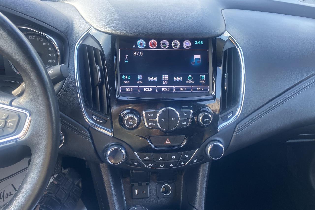 2016 Chevrolet Cruze Premier - Photo #13