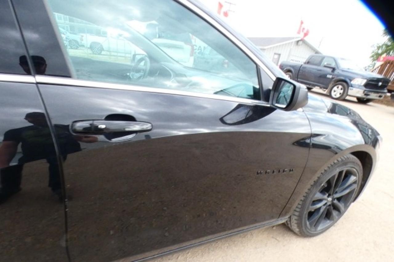 2023 Chevrolet Malibu 1LT w/Htd cloth, pano S/R, BUC - Photo #41