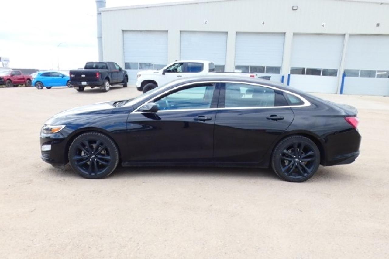 2023 Chevrolet Malibu 1LT w/Htd cloth, pano S/R, BUC