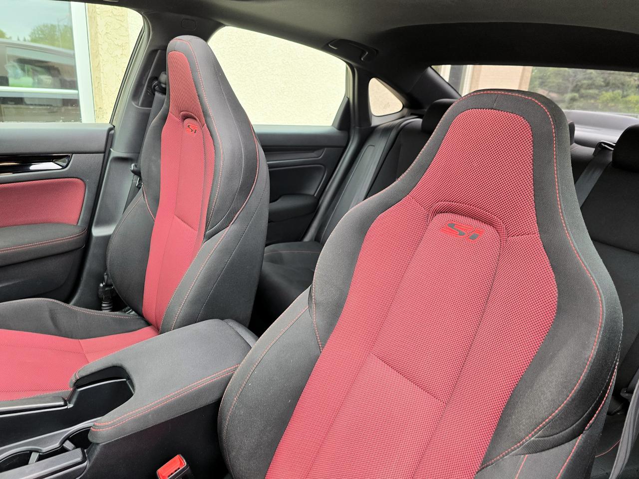 2022 Honda Civic SI , Accident Free, One Owner - Photo #8