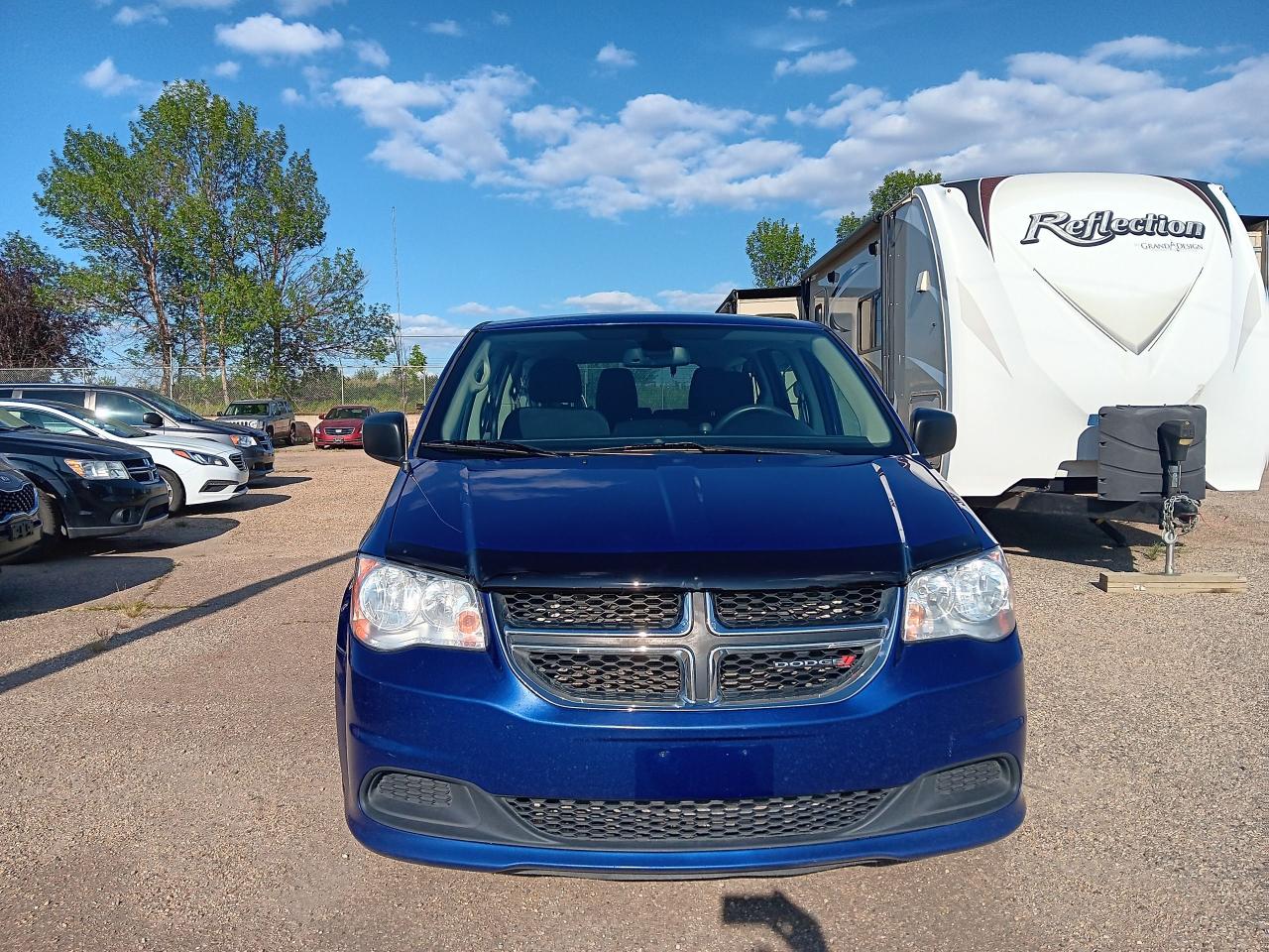 2019 Dodge Grand Caravan Canada Value Package 7 Pass Bluetooth - Photo #2