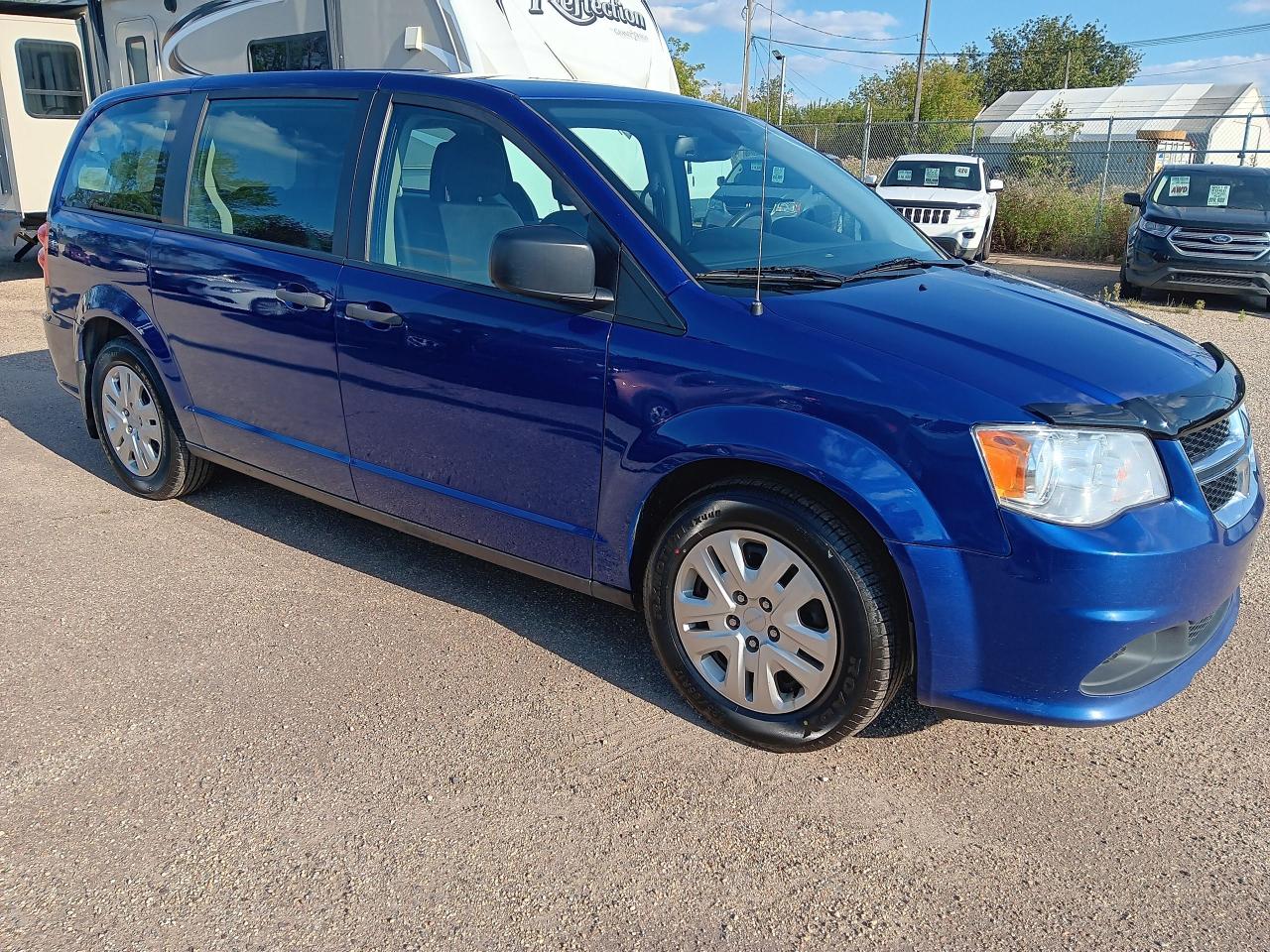 2019 Dodge Grand Caravan Canada Value Package 7 Pass Bluetooth - Photo #3