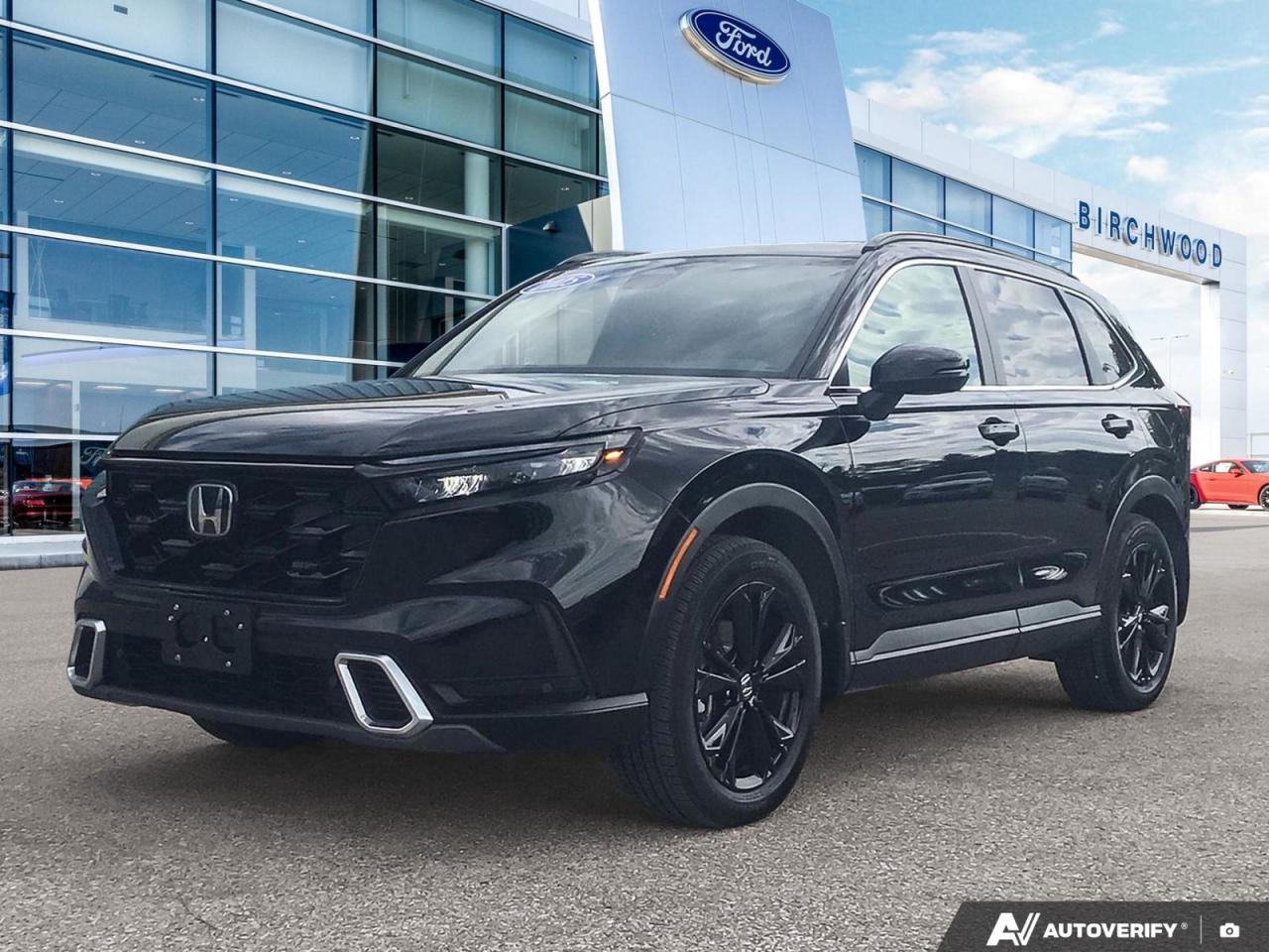 Used 2025 Honda CR-V HYBRID Touring Accident Free | Local Trade | Hybrid for sale in Winnipeg, MB