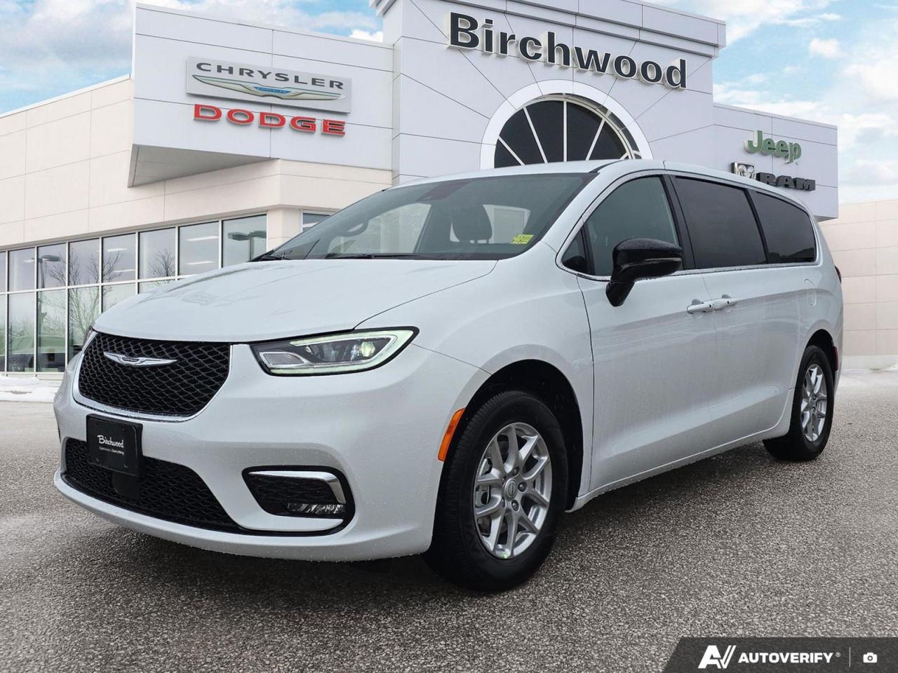 New 2026 Chrysler Pacifica Select | $139 WK + taxes | Winter Tires Incl | for sale in Winnipeg, MB
