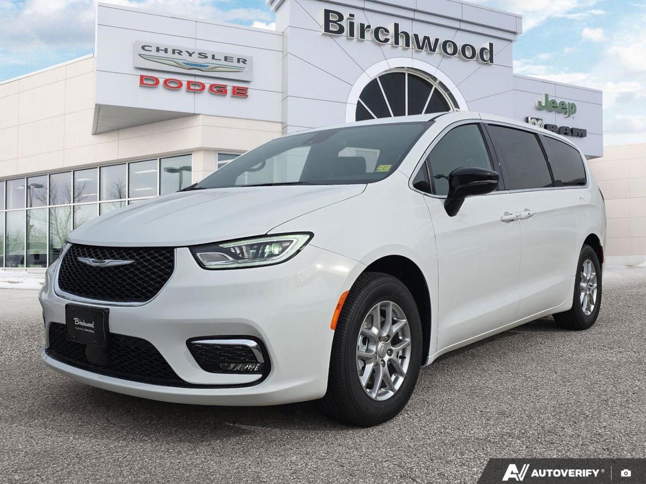 New 2026 Chrysler Pacifica Select | $139 WK + taxes | Winter Tires Incl | for sale in Winnipeg, MB