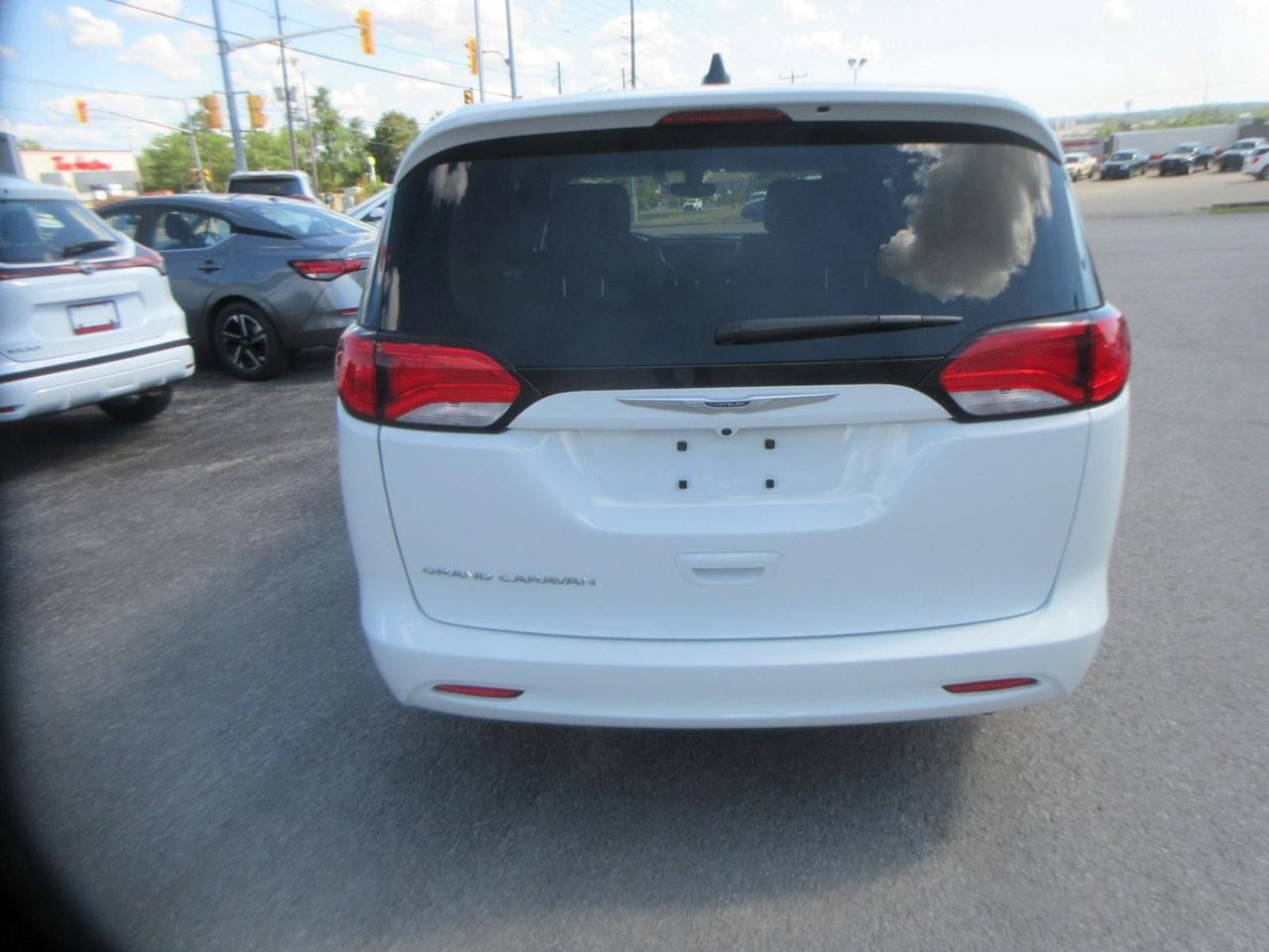 2022 Dodge Grand Caravan SXT Photo