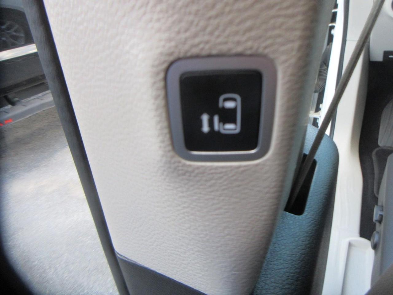 2022 Dodge Grand Caravan SXT Photo