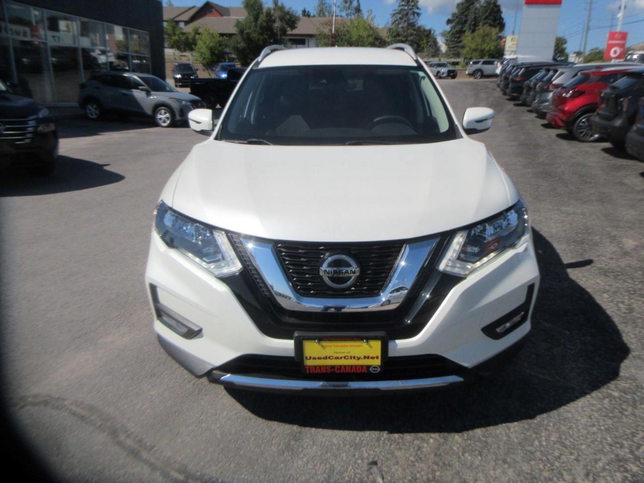 2020 Nissan Rogue SV Photo