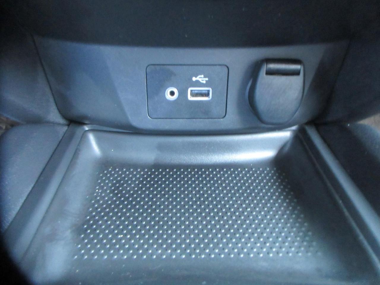 2020 Nissan Rogue SV Photo