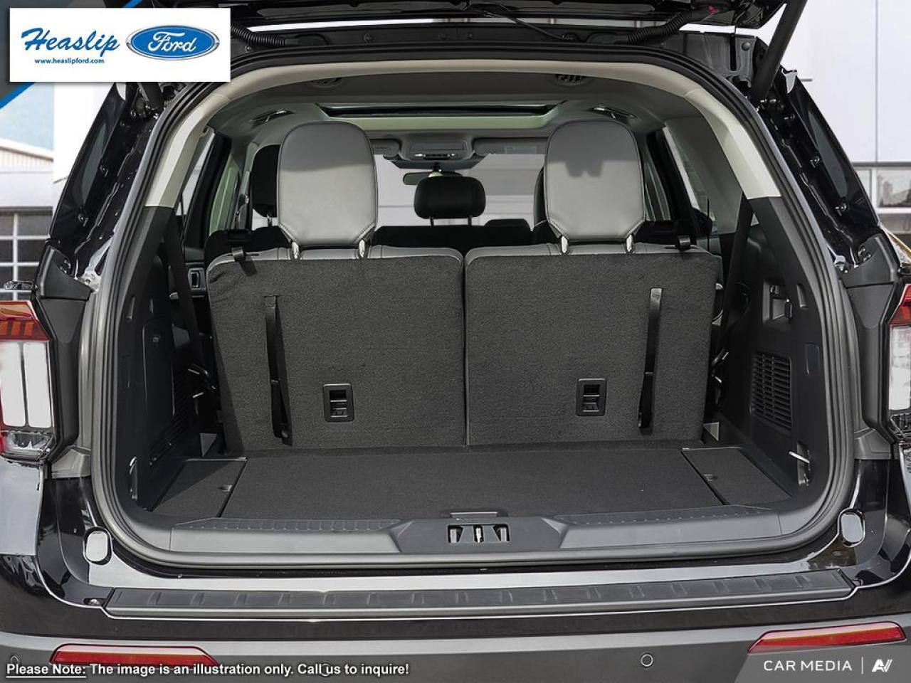 2025 Ford Explorer Active Photo5