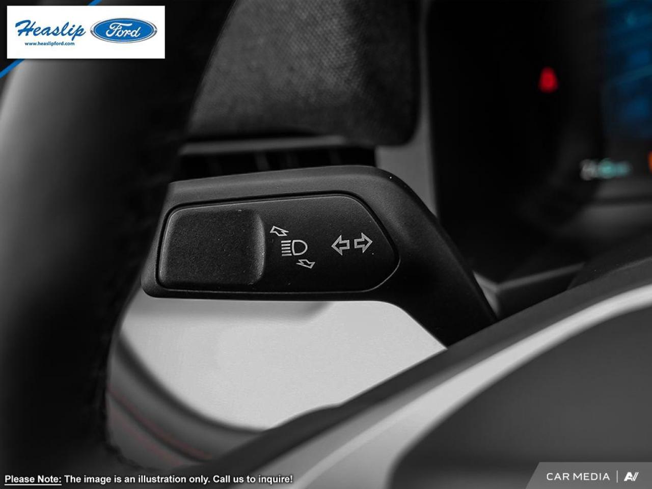 2025 Ford Explorer Active Photo5