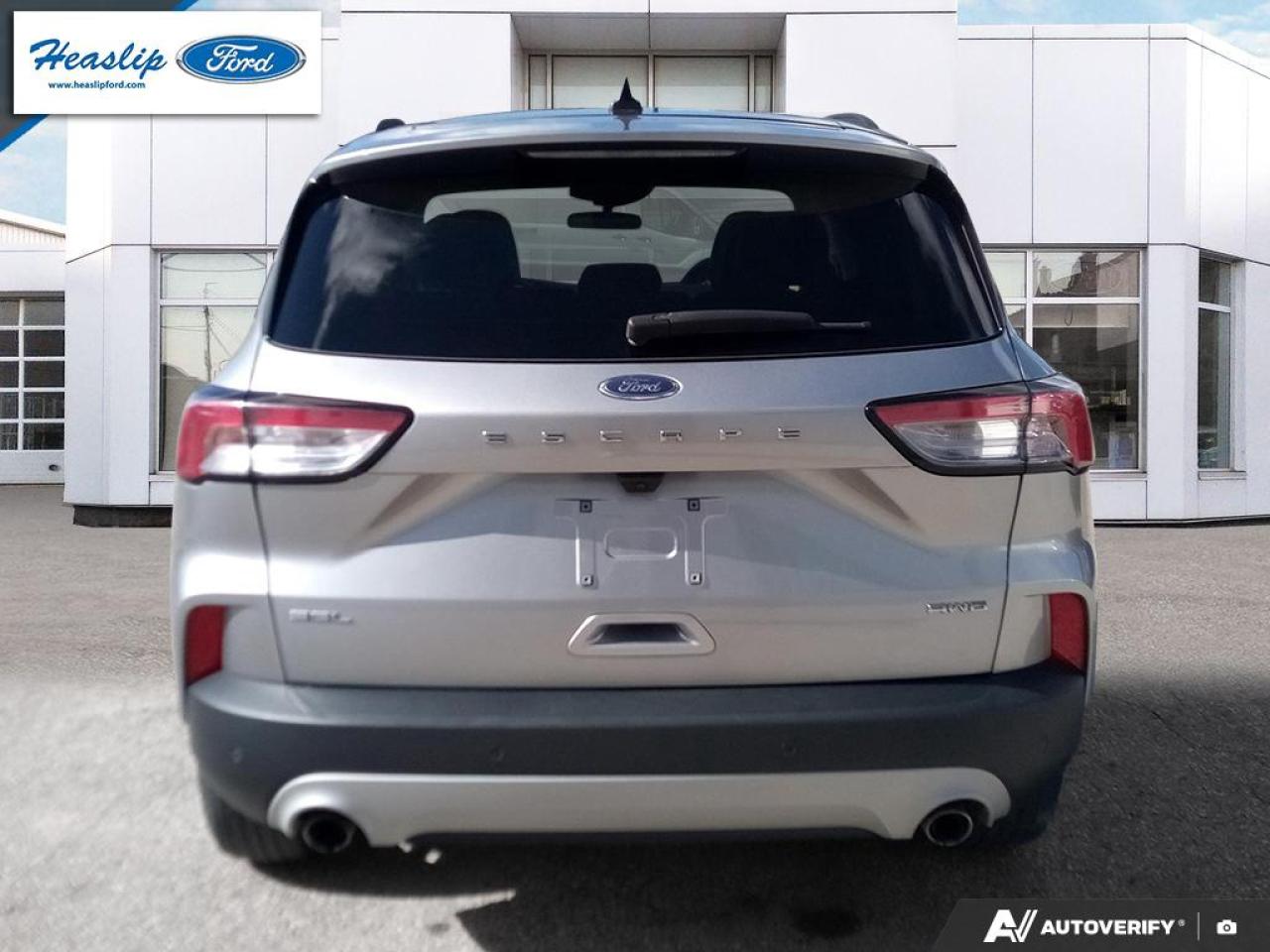 2022 Ford Escape SEL Photo5