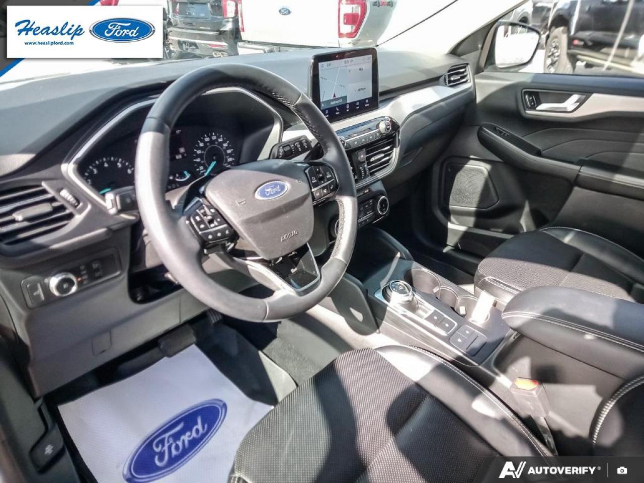 2022 Ford Escape SEL Photo5