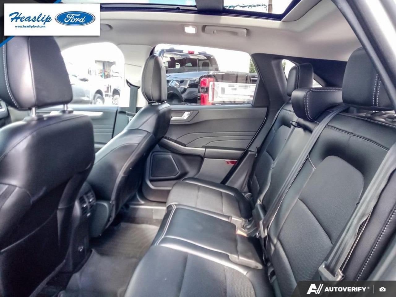 2022 Ford Escape SEL Photo5