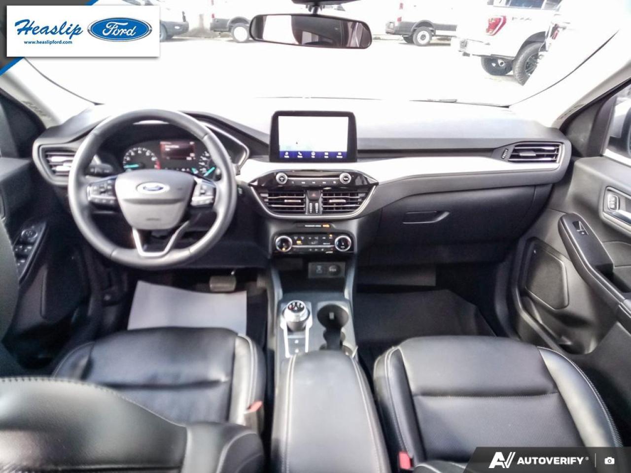 2022 Ford Escape SEL Photo5