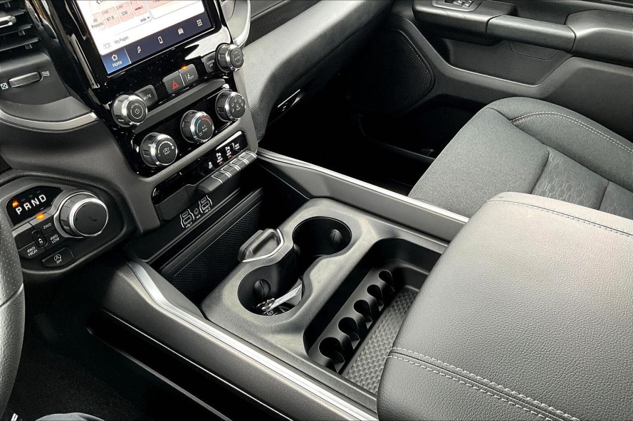 2025 RAM 1500 TRADESMAN | Carplay | Blackout Pkg | 20" Wheels Photo