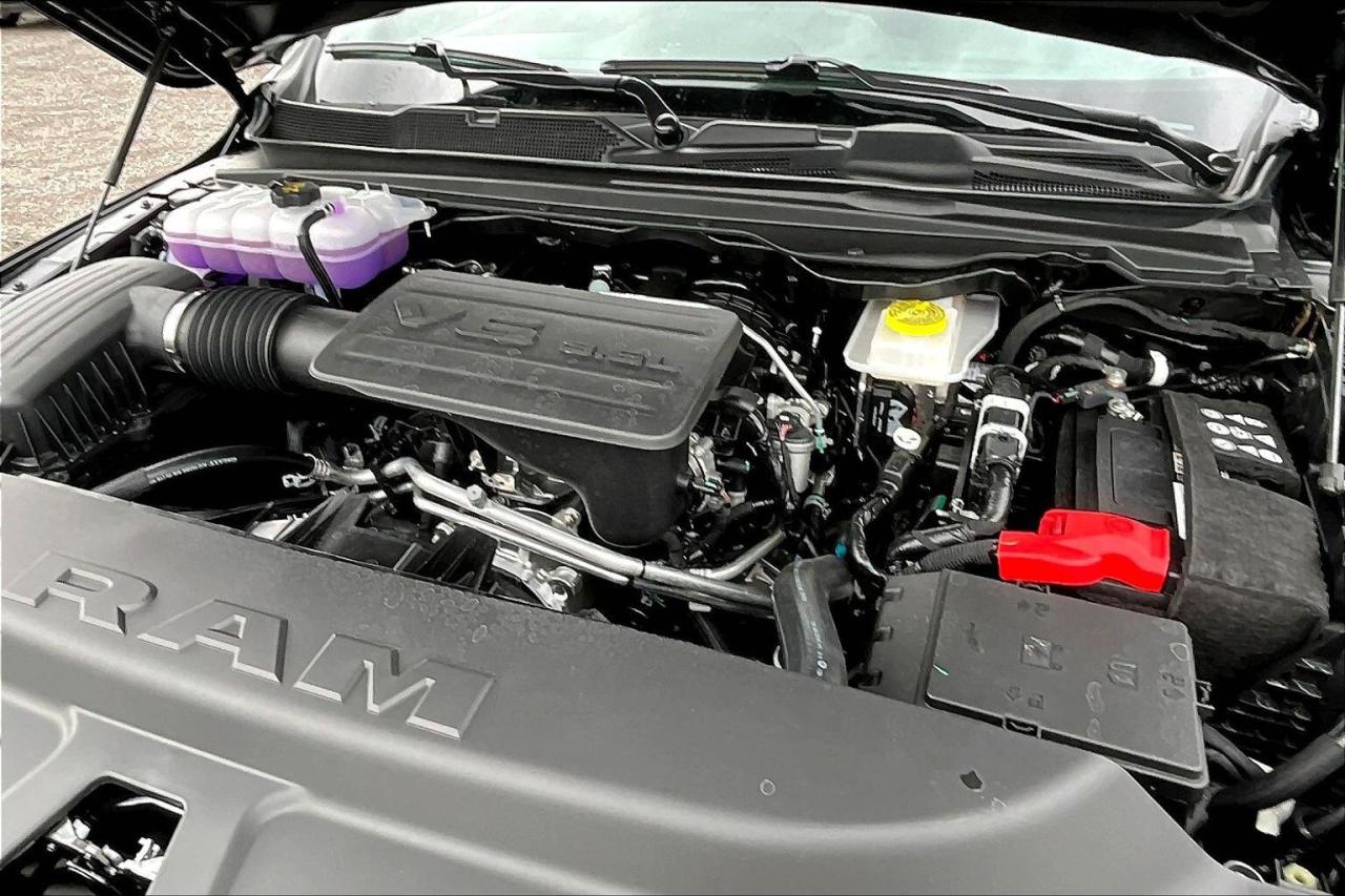 2025 RAM 1500 TRADESMAN | Carplay | Blackout Pkg | 20" Wheels Photo