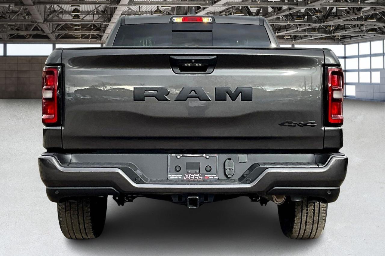 2025 RAM 1500 TRADESMAN | Carplay | Blackout Pkg | 20" Wheels Photo