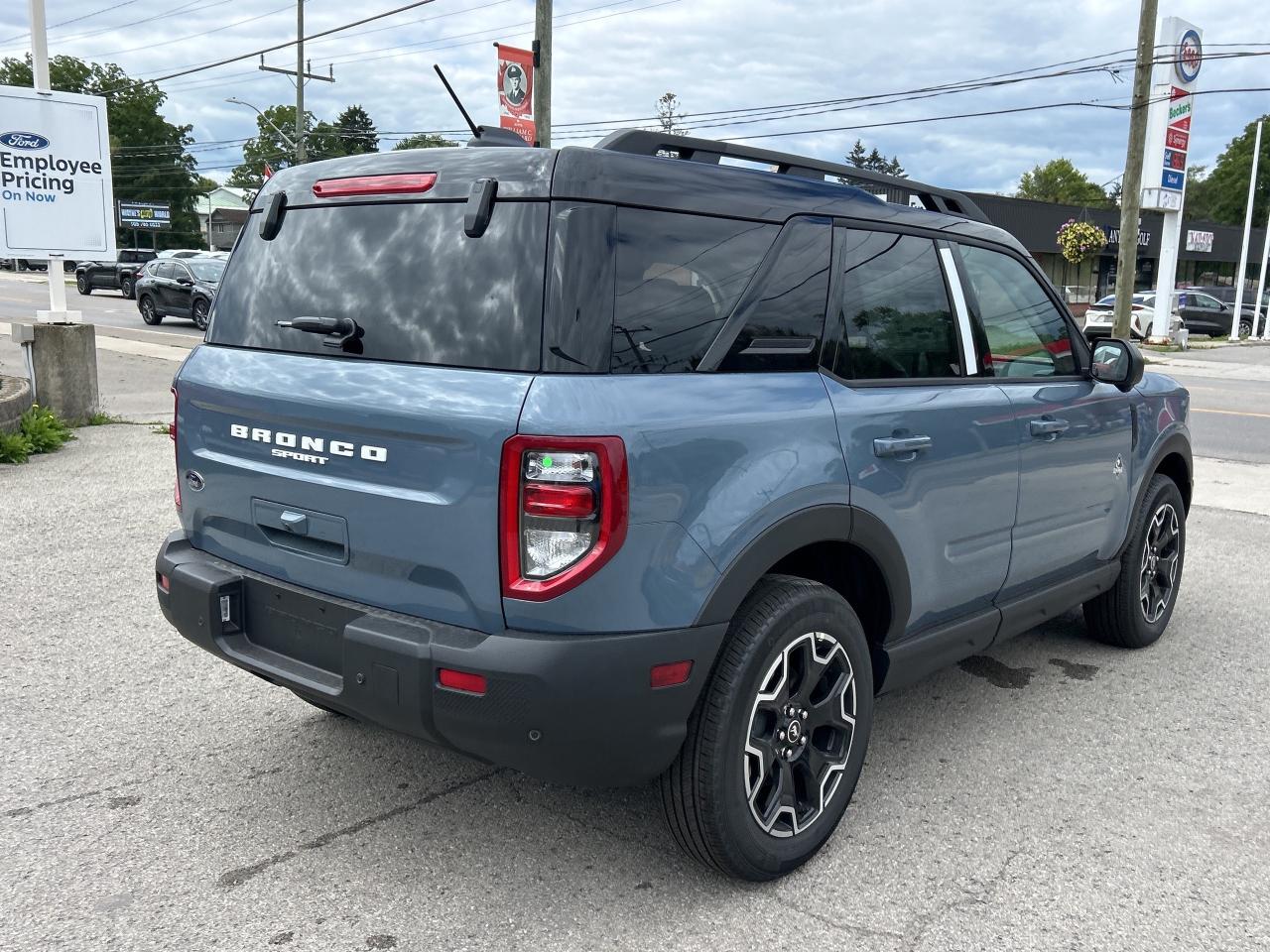 2025 Ford Bronco Sport Outer Banks  - Leather Seats Photo