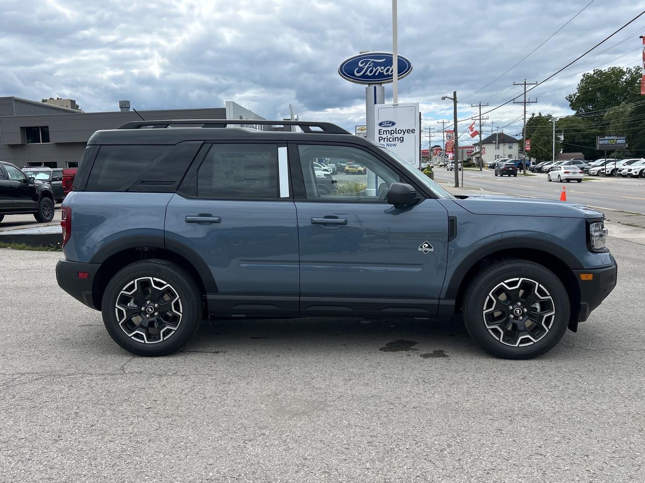 2025 Ford Bronco Sport Outer Banks  - Leather Seats Photo3