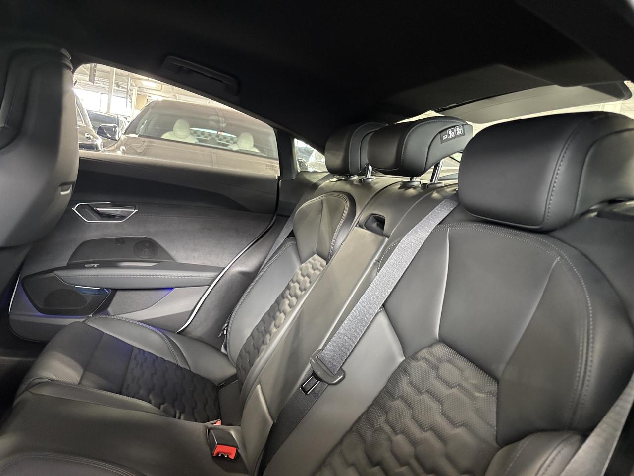 2022 Audi RS e-tron GT QUATTRO|CARBON|MASSAGE|CLUSTERNAV|LASER|3DCAM|HUD| Photo