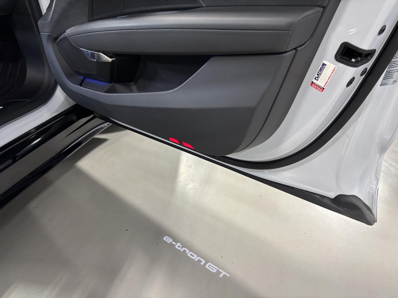 2022 Audi RS e-tron GT QUATTRO|CARBON|MASSAGE|CLUSTERNAV|LASER|3DCAM|HUD| Photo