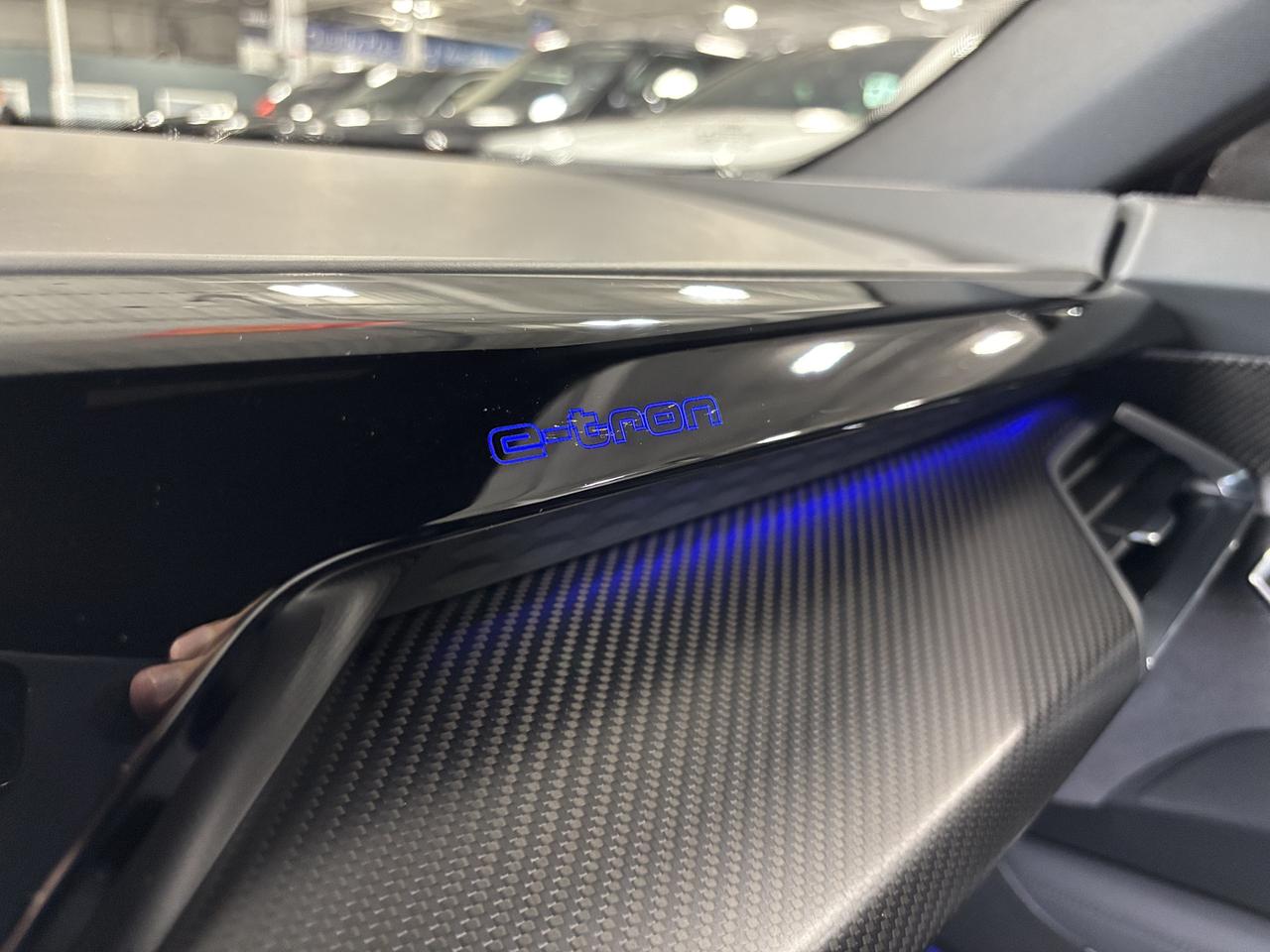 2022 Audi RS e-tron GT QUATTRO|CARBON|MASSAGE|CLUSTERNAV|LASER|3DCAM|HUD| Photo