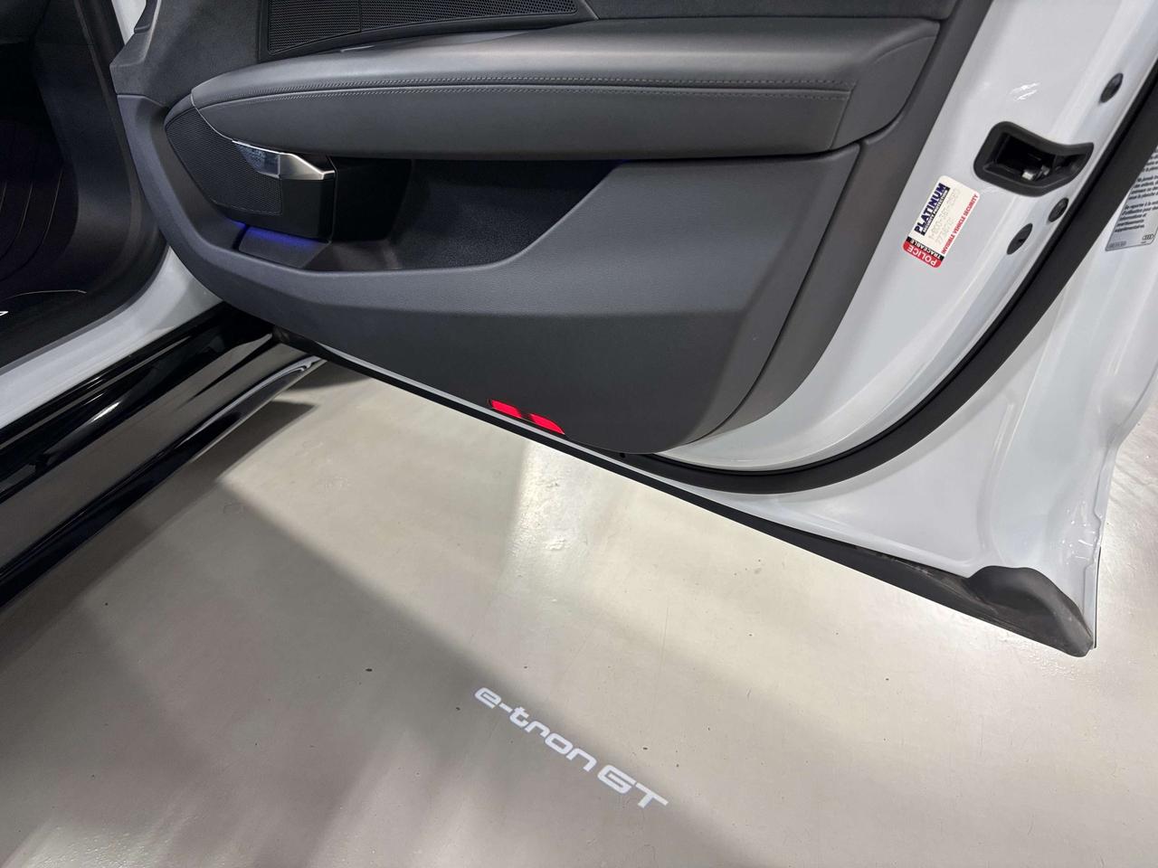 2022 Audi RS e-tron GT QUATTRO|CARBON|MASSAGE|CLUSTERNAV|LASER|3DCAM|HUD| Photo