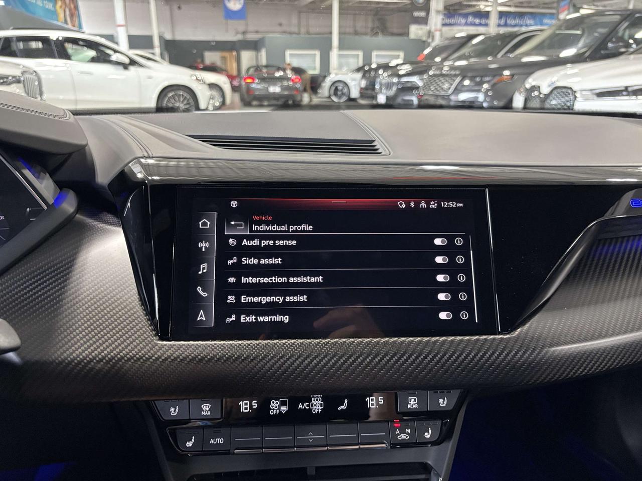2022 Audi RS e-tron GT QUATTRO|CARBON|MASSAGE|CLUSTERNAV|LASER|3DCAM|HUD| Photo