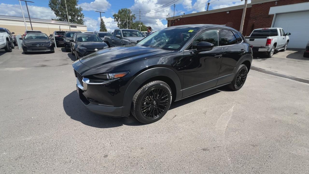 2023 Mazda CX-30 GT AWD | RED LEATHER | SUNROOF | 360 CAM | CARPLAY Photo3
