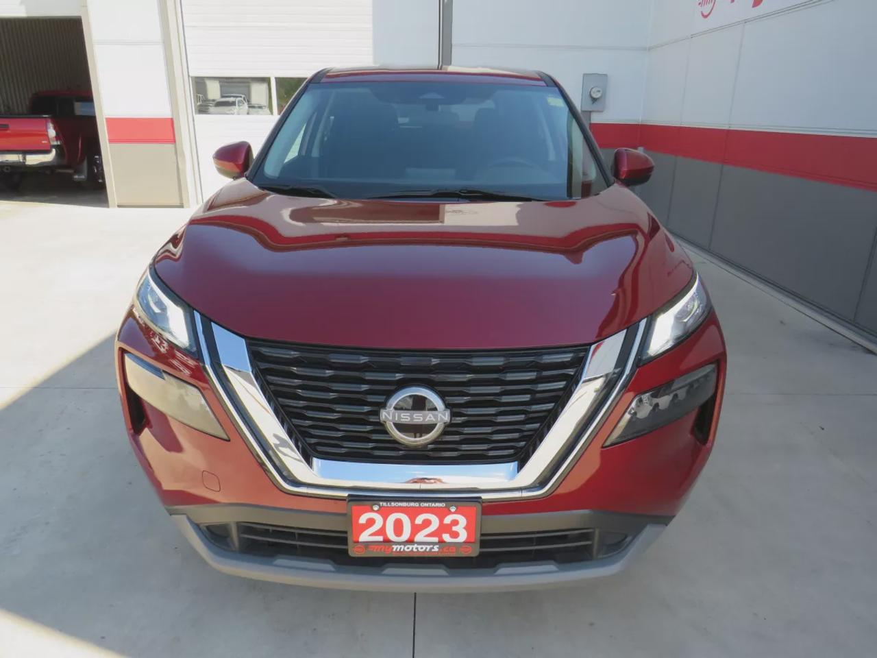 2023 Nissan Rogue S  | Clean Title | No Accidents | Safety Certified | Alloy Rims | AWD | Leather Wrapped Steering Wheel | Rear Privacy Cover | Digital Touchscreen | Reverse Camera | Cruise Control | Bluetooth | USB | Push Button Start Photo